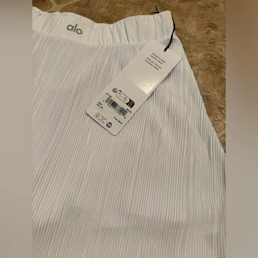 Micro Plisse Tennis Skirt - Picture 5 of 6